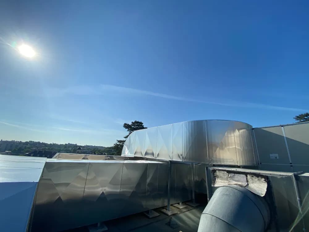 Gaine extérieure avec revêtement Isoxal — Auditorium de Clamart