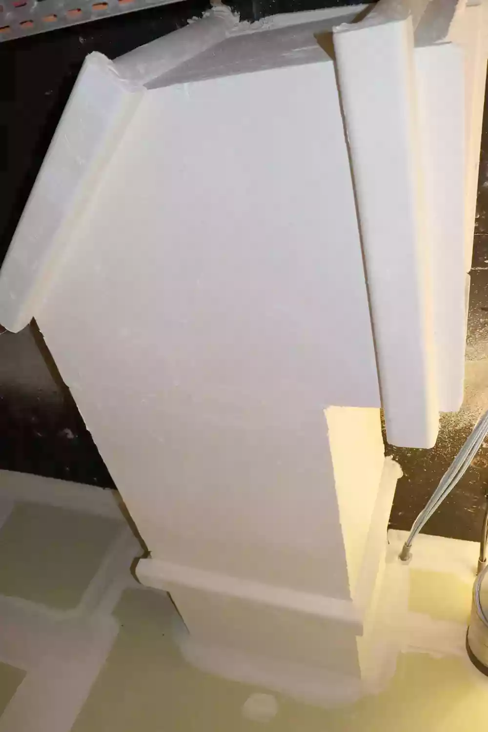 Détail d'une gaine staff coupe-feu — chantier Castor