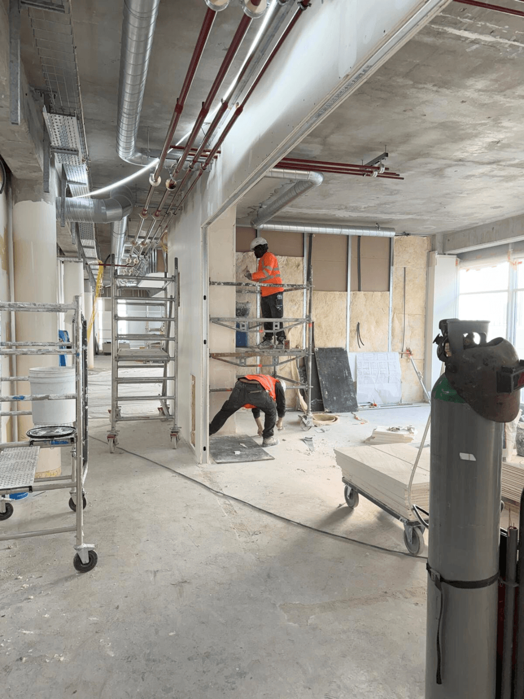 float-right Chantier d'isolation thermique en bâtiment tertiaire — CS Isolation